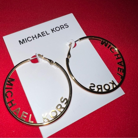 Authentic NWT - Picture 3 of 4